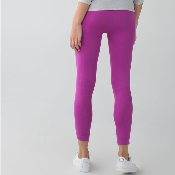 Lululemon Zone In Crop purple leggings size 8 - Picture 4 of 15